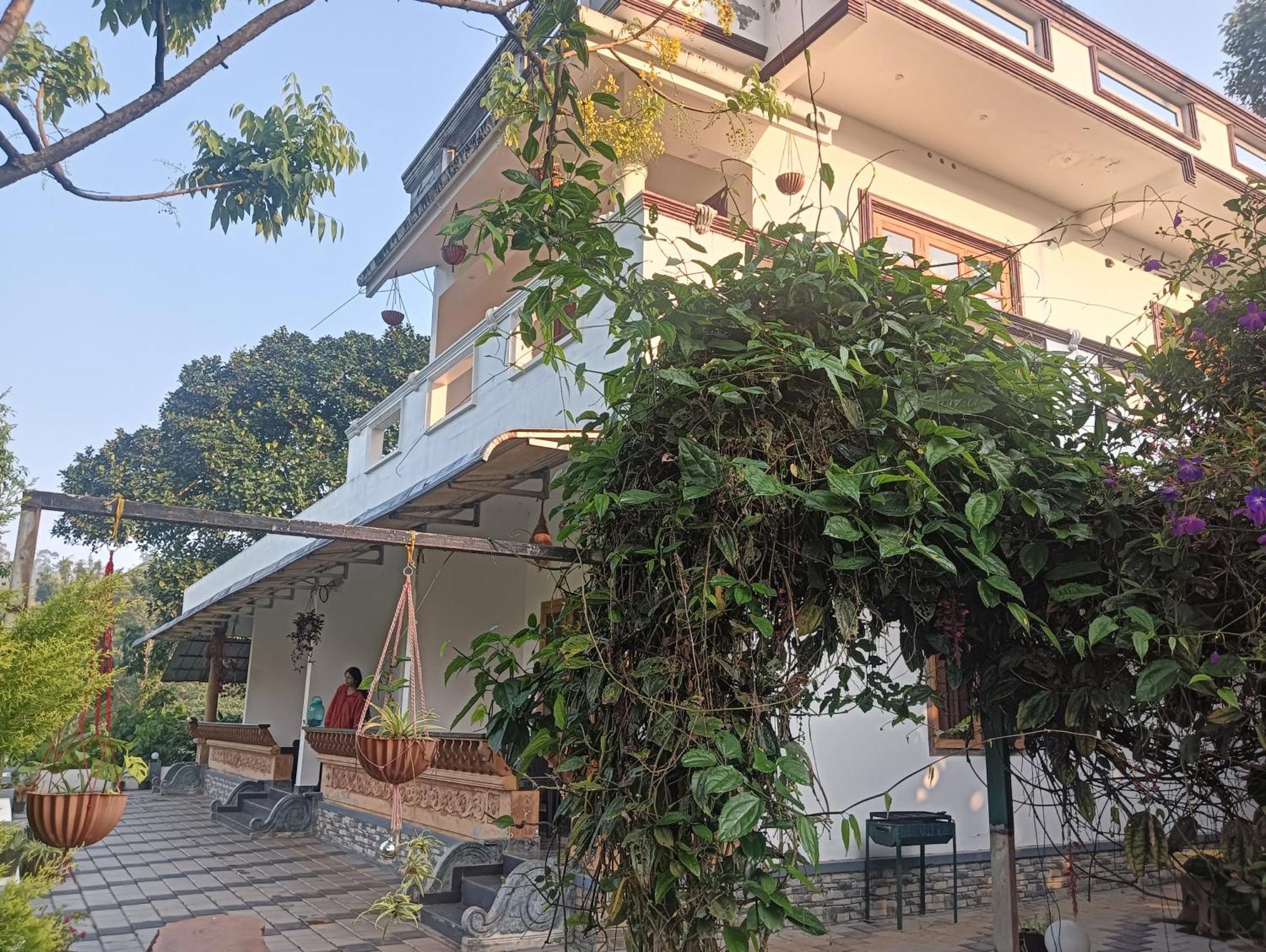 מונאר Wild Mist Homestay מראה חיצוני תמונה